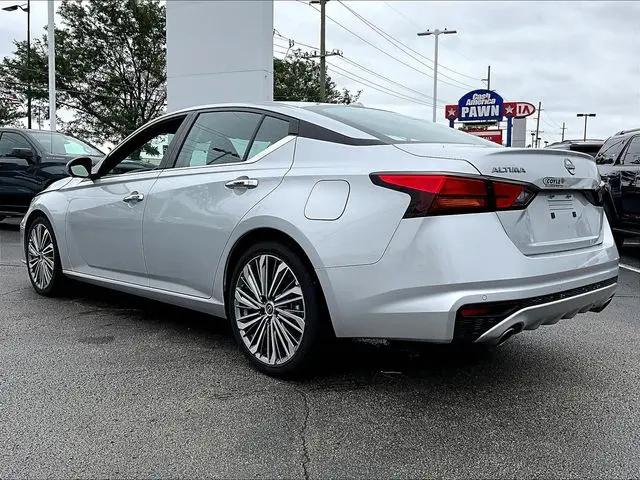 2025 Nissan Altima SL FWD