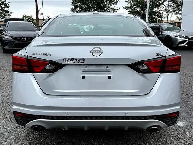 2025 Nissan Altima SL FWD