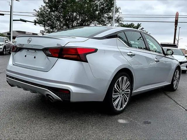 2025 Nissan Altima SL FWD