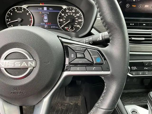 2025 Nissan Altima SL FWD