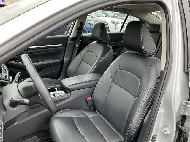 2025 Nissan Altima SL FWD