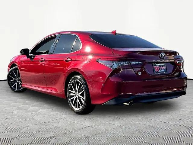 2022 Toyota Camry XLE Hybrid