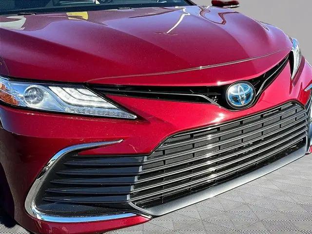 2022 Toyota Camry XLE Hybrid