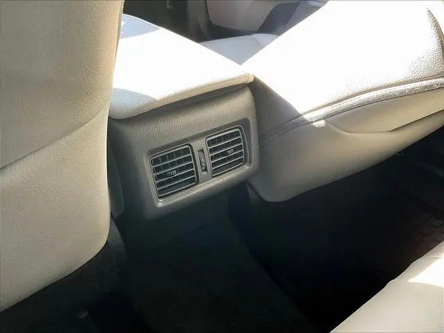 2022 Toyota Camry XLE Hybrid