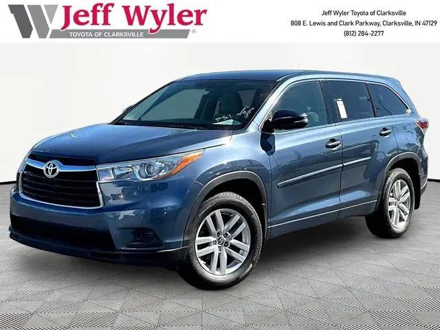 2016 Toyota Highlander LE V6 for sale in Clarksville, IN
