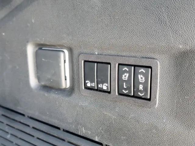 2023 GMC Yukon XL 4WD Denali