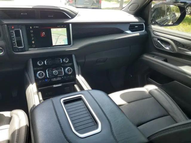 2023 GMC Yukon XL 4WD Denali
