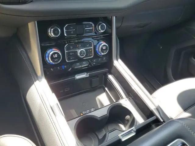 2023 GMC Yukon XL 4WD Denali