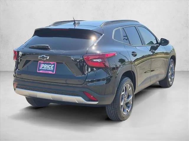 2025 Chevrolet Trax FWD LT