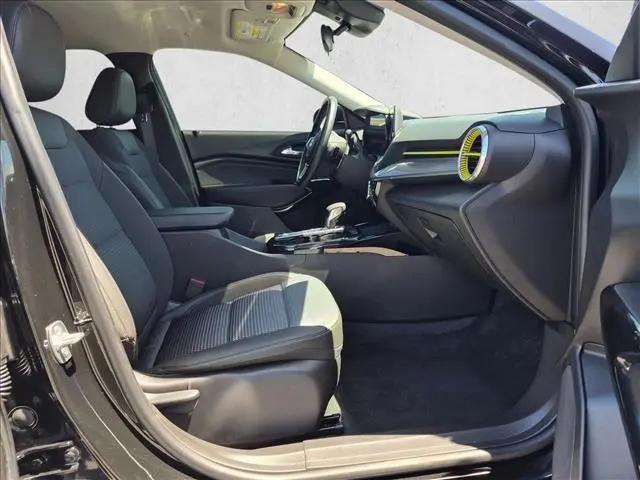 2025 Chevrolet Trax FWD LT