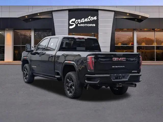 2024 GMC Sierra 2500HD 4WD Crew Cab Standard Bed AT4