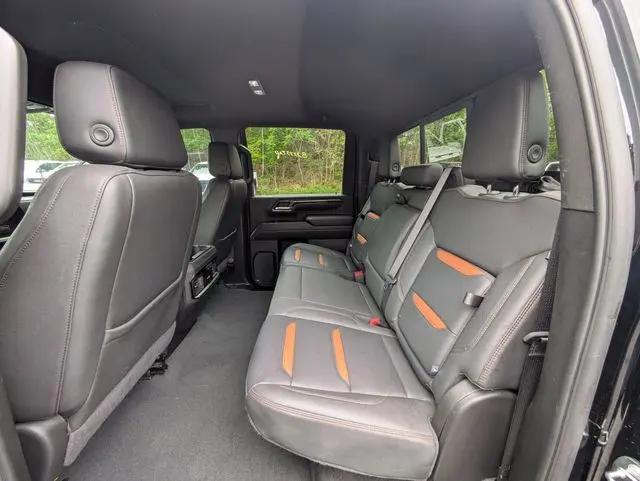 2024 GMC Sierra 2500HD 4WD Crew Cab Standard Bed AT4