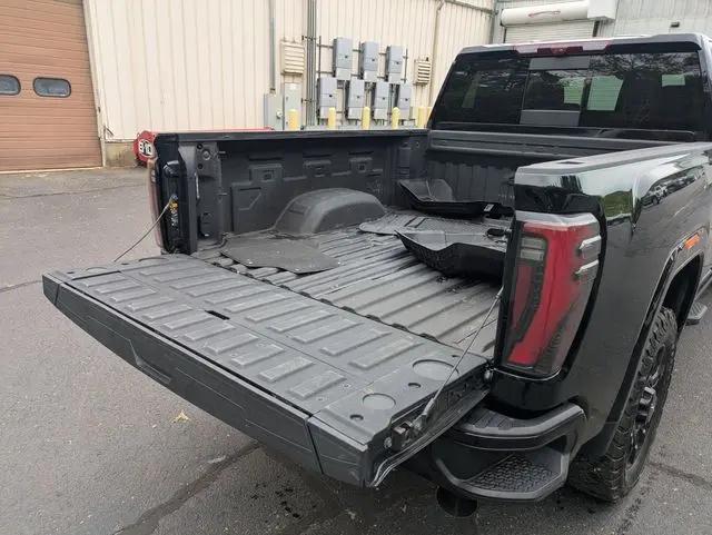 2024 GMC Sierra 2500HD 4WD Crew Cab Standard Bed AT4