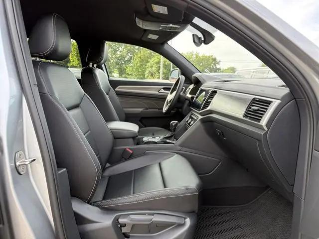 2023 Volkswagen Atlas Cross Sport 3.6L V6 SE w/Technology