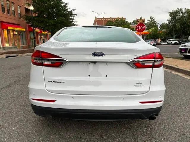 2020 Ford Fusion SE