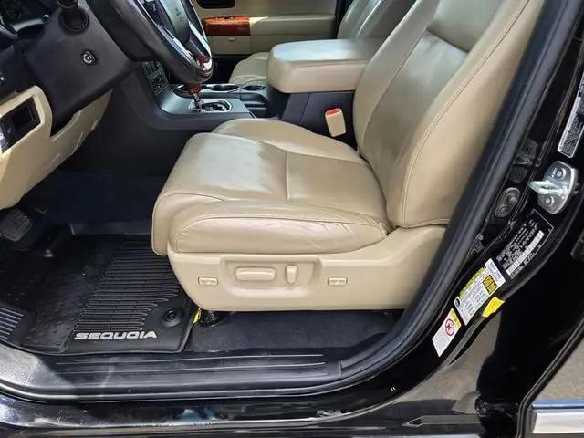 2022 Toyota Sequoia Platinum
