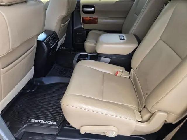 2022 Toyota Sequoia Platinum
