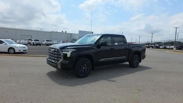 2026 Toyota Tundra Platinum CrewMax 5.5' Bed