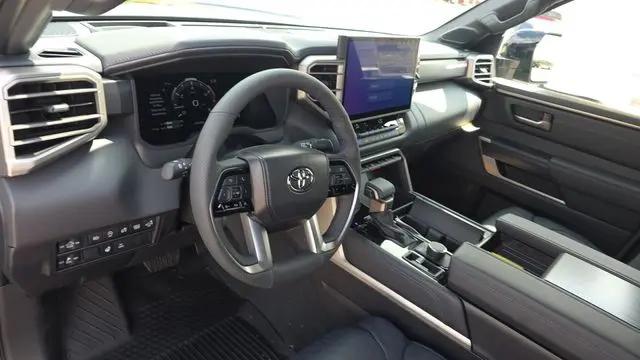 2026 Toyota Tundra Platinum CrewMax 5.5' Bed