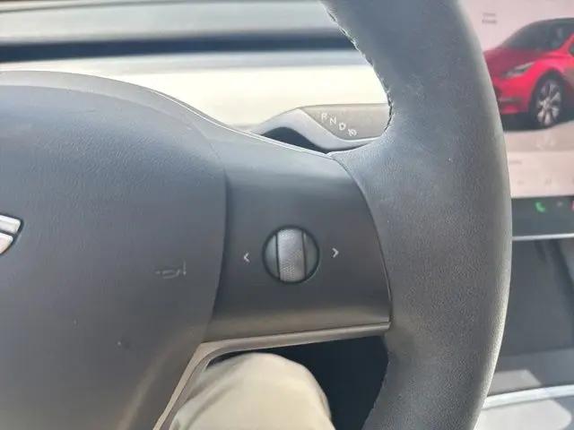 2024 Tesla Model Y Long Range Single Motor Rear-Wheel Drive