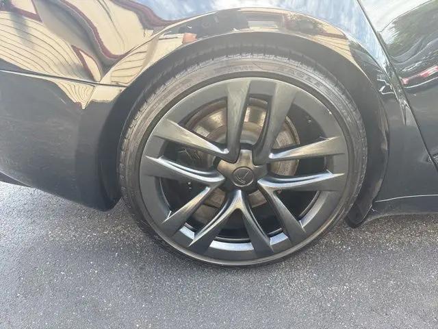 2024 Tesla Model S Long Range