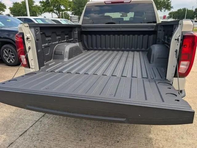 2026 GMC Sierra 1500 Crew Cab, Short Bed, Pro, 4WD
