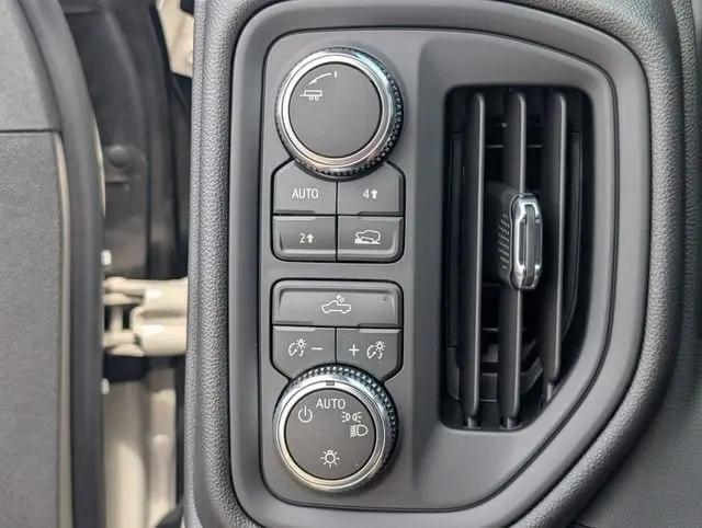 2026 GMC Sierra 1500 Crew Cab, Short Bed, Pro, 4WD