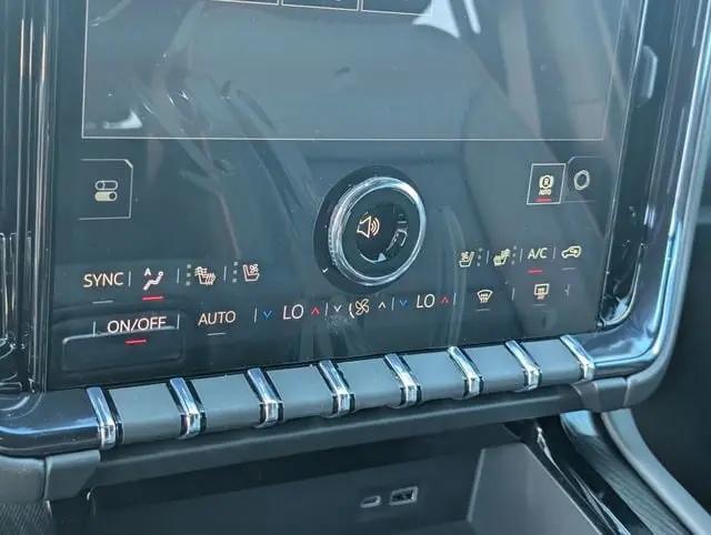 2026 GMC Yukon 4WD AT4