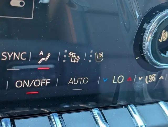 2026 GMC Yukon 4WD AT4