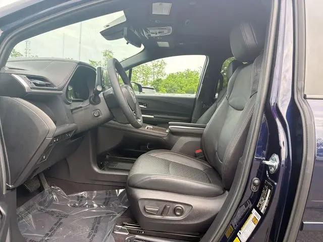 2025 Toyota Sienna Limited