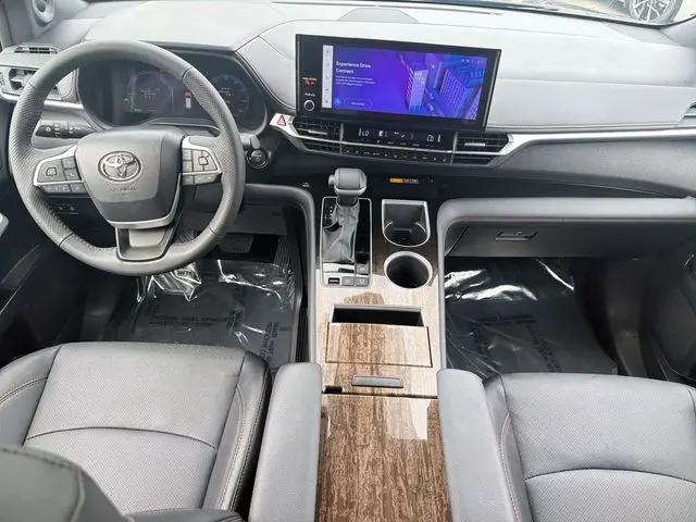 2025 Toyota Sienna Limited