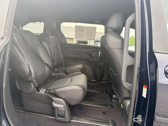 2025 Toyota Sienna Limited