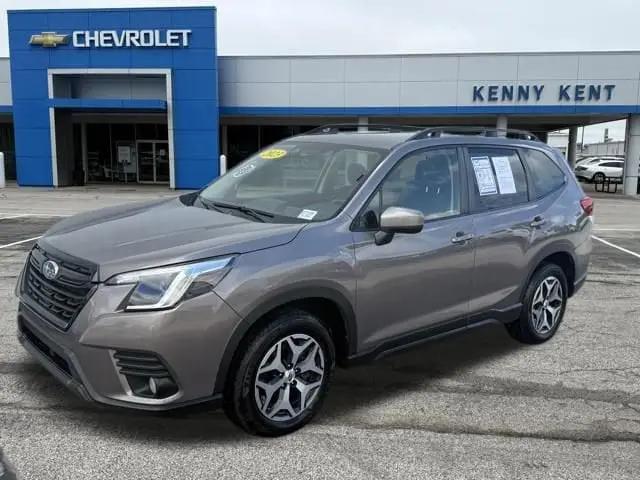 2023 Subaru Forester Premium