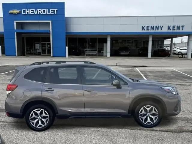 2023 Subaru Forester Premium