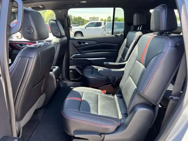 2026 Chevrolet Traverse AWD RS