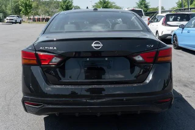 2024 Nissan Altima SV FWD