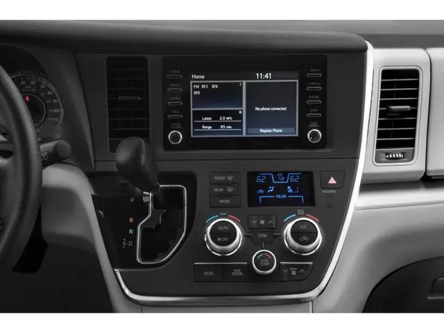 2018 Toyota Sienna XLE 8 Passenger