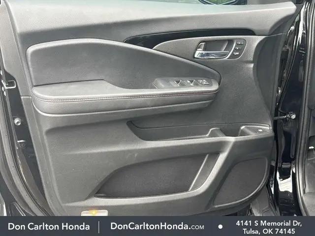 2025 Honda Ridgeline Black Edition