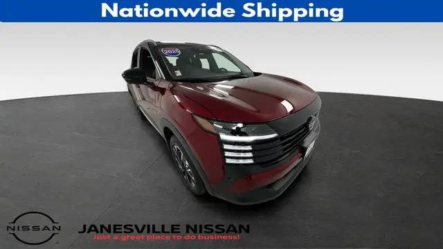 2025 Nissan Kicks SR FWD for sale in Janesville, WI