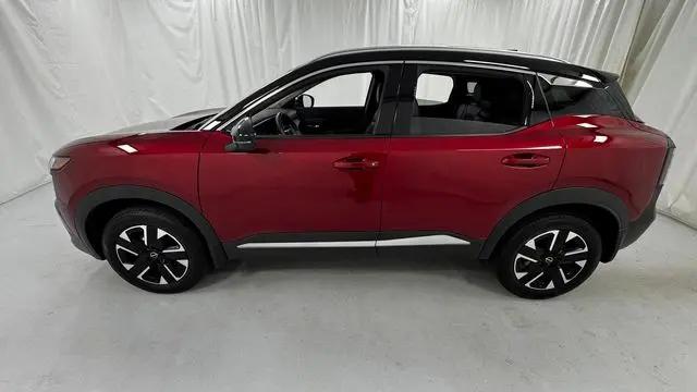 2025 Nissan Kicks SR FWD