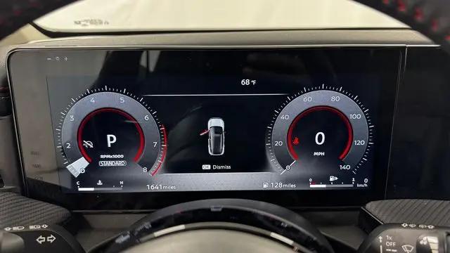 2025 Nissan Kicks SR FWD