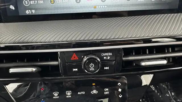 2025 Nissan Kicks SR FWD
