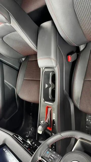 2025 Nissan Kicks SR FWD