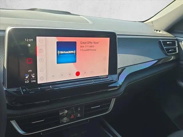 2026 Volkswagen Atlas Cross Sport SEL R-Line Black