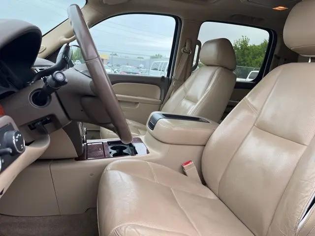 2011 Chevrolet Suburban LTZ