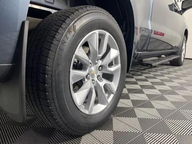 2021 Chevrolet Silverado 1500 4WD Crew Cab Short Bed Custom