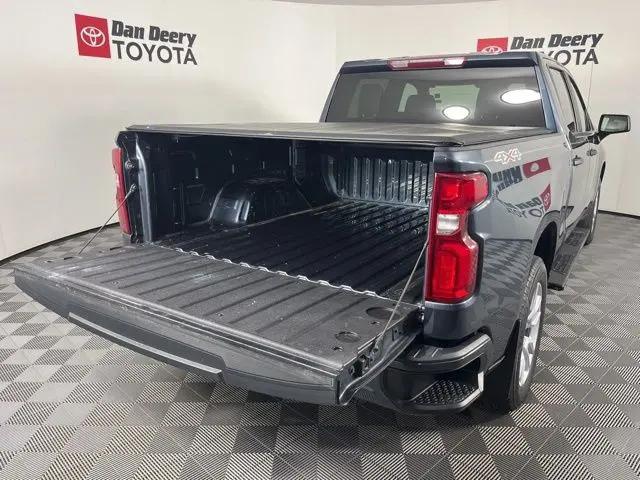 2021 Chevrolet Silverado 1500 4WD Crew Cab Short Bed Custom