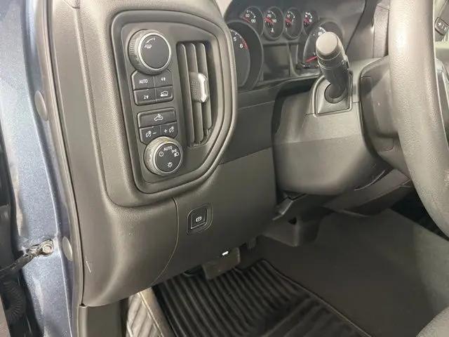 2021 Chevrolet Silverado 1500 4WD Crew Cab Short Bed Custom