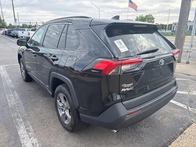 2022 Toyota RAV4 Hybrid LE