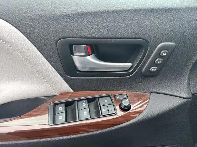 2019 Toyota Sienna Limited 7 Passenger